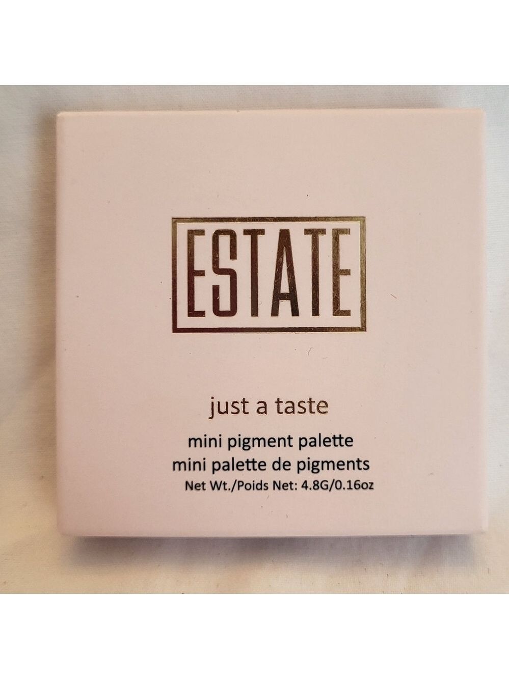 Estate Just A Taste Mini Pigment Palette in Foxtrot